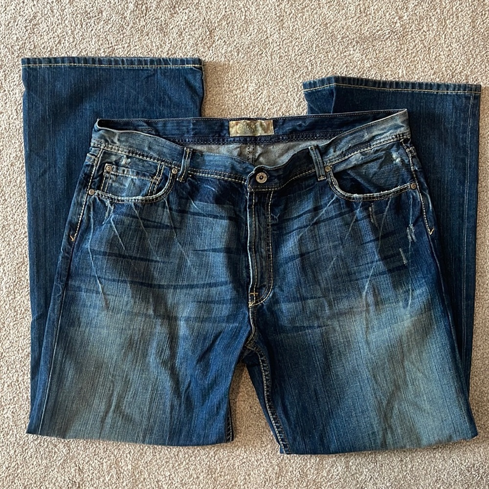 Mens BKE jeans “Tyler” straight relax fit size 40x32